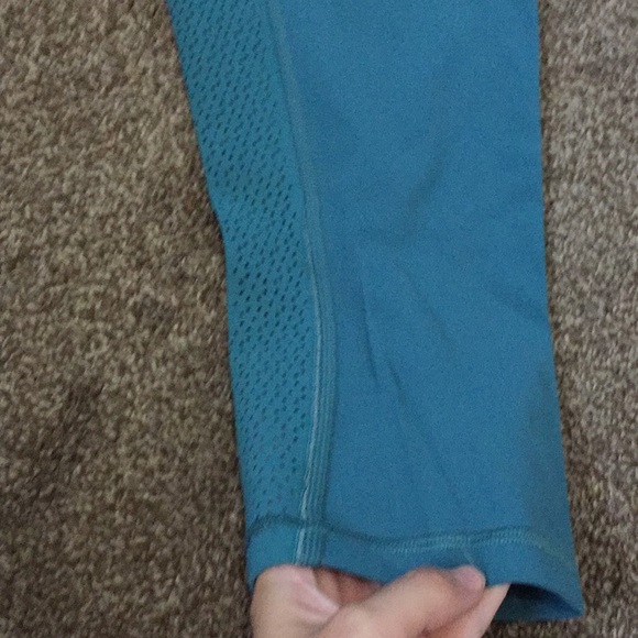 Lululemon 8 Ready To Race teal crops - Picture 4 of 7